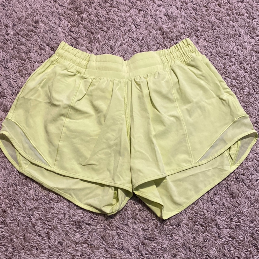 Hottie Hot shorts 4” size 6